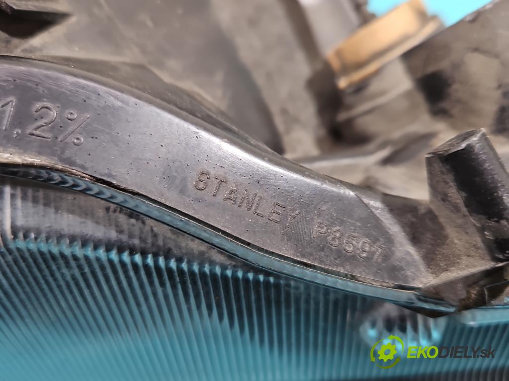 Mitsubishi Lancer VIII 2007-2016 1.8 16V 143 HP manual 105 kW 1798 cm3 5- Reflektor: pravý  (Pravé)