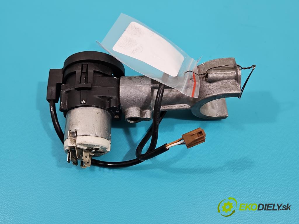 Skoda Felicia 1.3 mpi 54 HP manual 40 kW 1289 cm3 5- Spínačka  (Spínacie skrinky a kľúče)