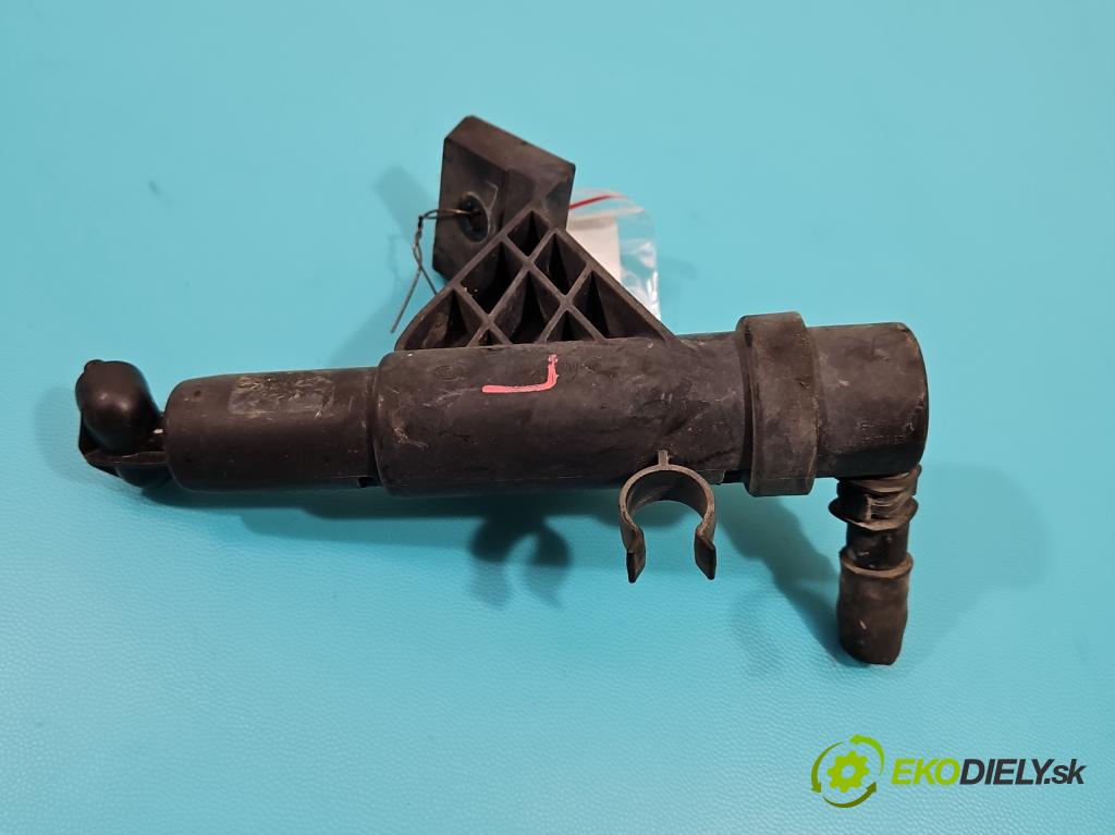 Vw Passat B5 1995-2005 1.9 tdi 101 HP manual 74 kW 1896 cm3 5- ostrekovač reflektor: ľavý  (Motorček ostrekovačov)