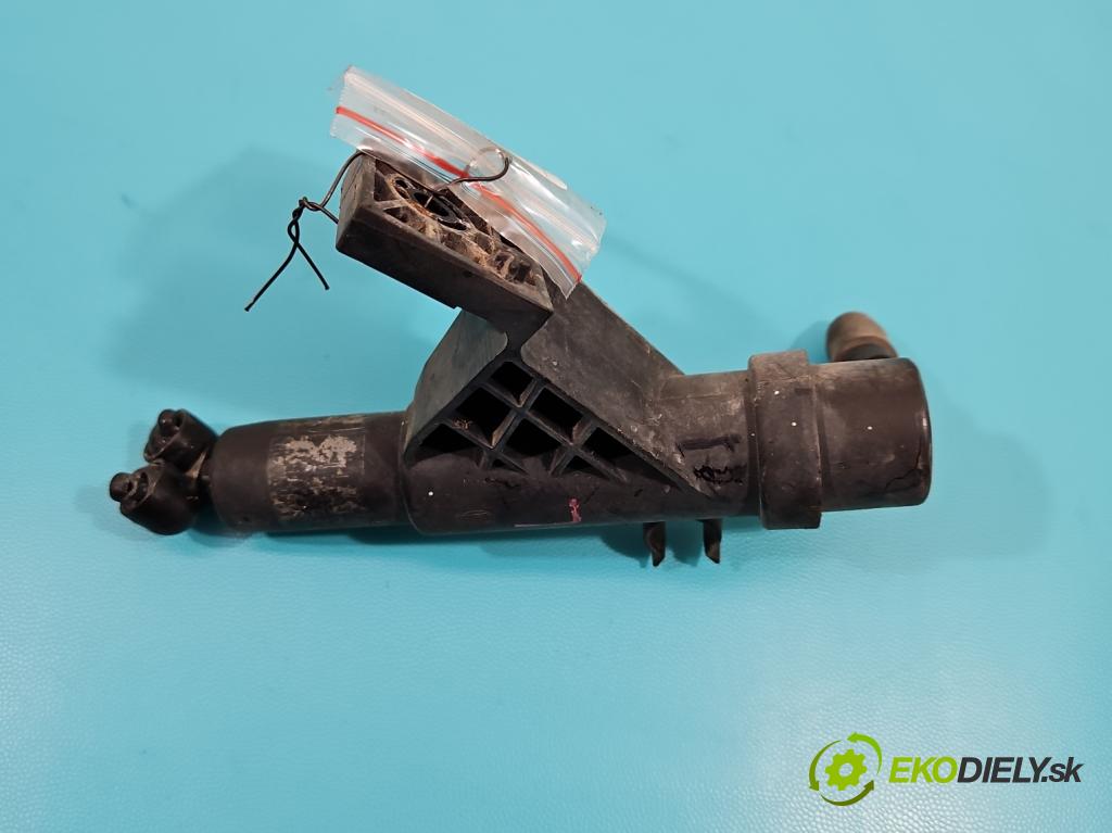 Vw Passat B5 1995-2005 1.9 tdi 101 HP manual 74 kW 1896 cm3 5- ostrekovač reflektor: ľavý  (Motorček ostrekovačov)