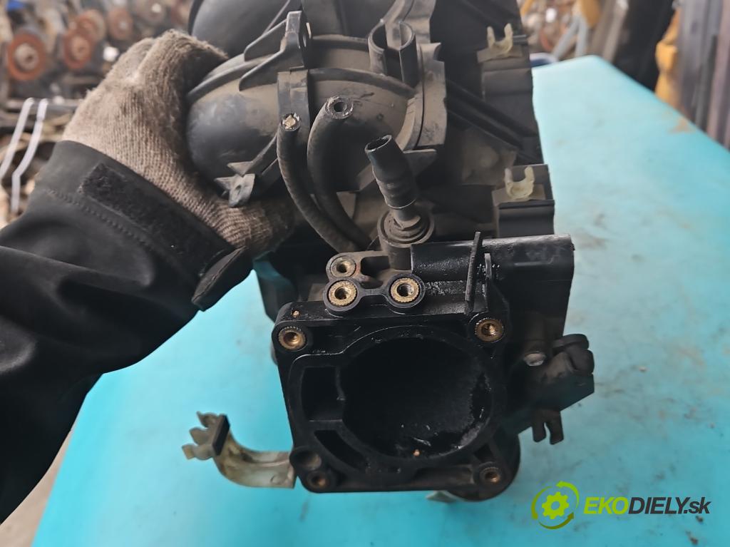 Mazda 5  2005-2010 2.0 16V 145 hp manual 107 kW 1999 cm3 5- potrubí sací  (Sací potrubí)