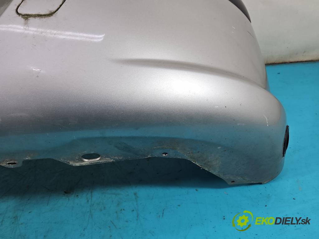 Peugeot 308 I 2007-2013 1.4 16V 95 hp manual 70 kW 1397 cm3 5- nárazník zadní  (Ostatné)