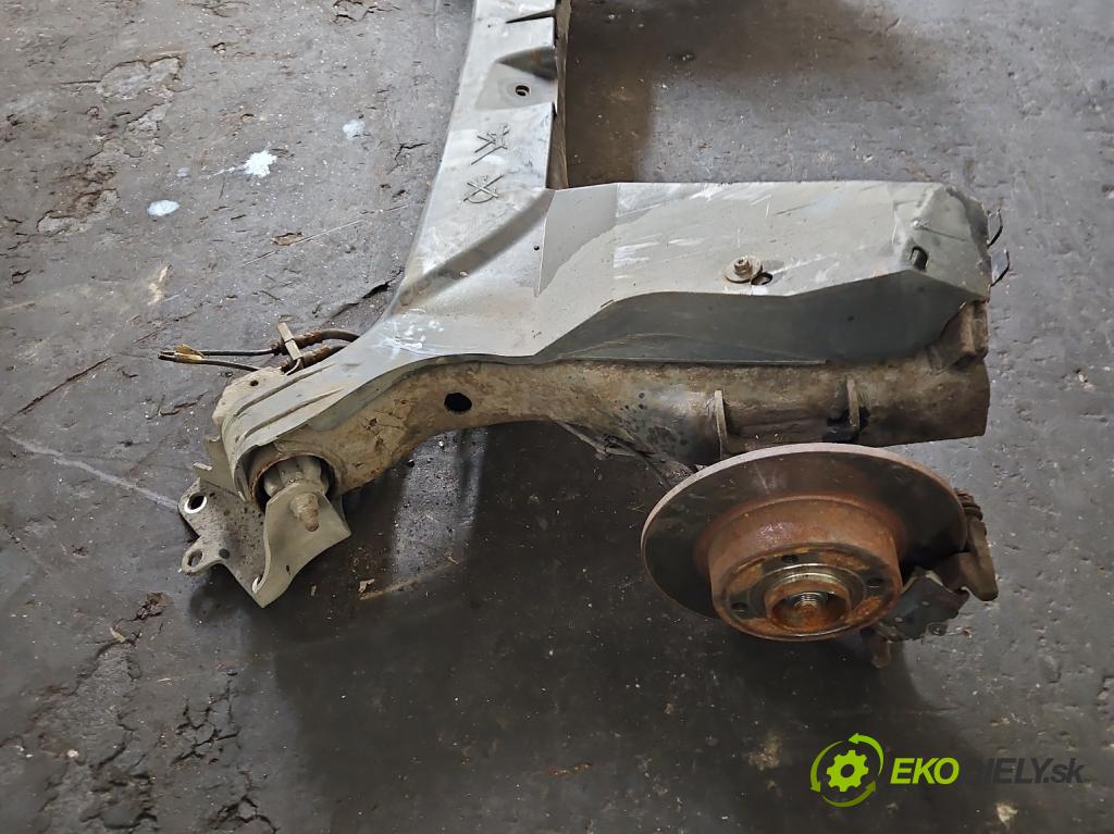 Renault Megane II 2003-2008 1.9 dci 120 hp manual 88 kW 1870 cm3 4- zadní výztuha  (Výztuhy zadní)