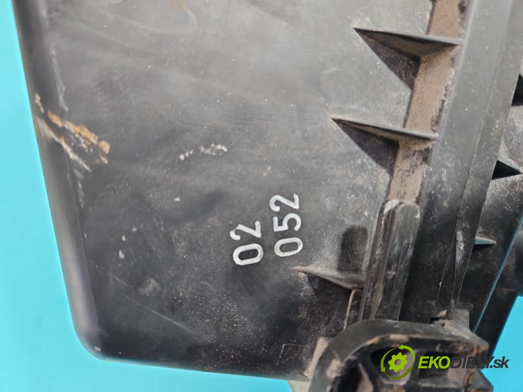 Toyota Corolla E12 2001-2009 1.4 16v 97KM manual 71 kW 1398 cm3 3- obal filtra vzduchu  (Kryty filtrů)