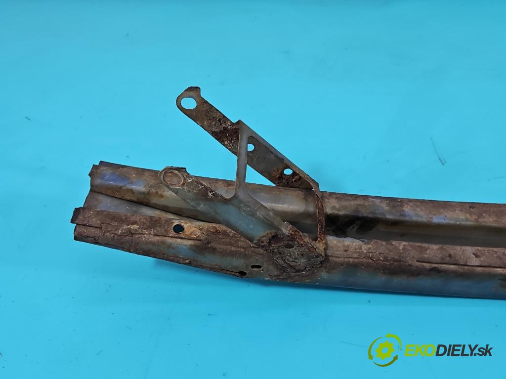 Toyota Corolla E12 2001-2009 1.4 16v 97KM manual 71 kW 1398 cm3 3- výztuha nárazníku přední