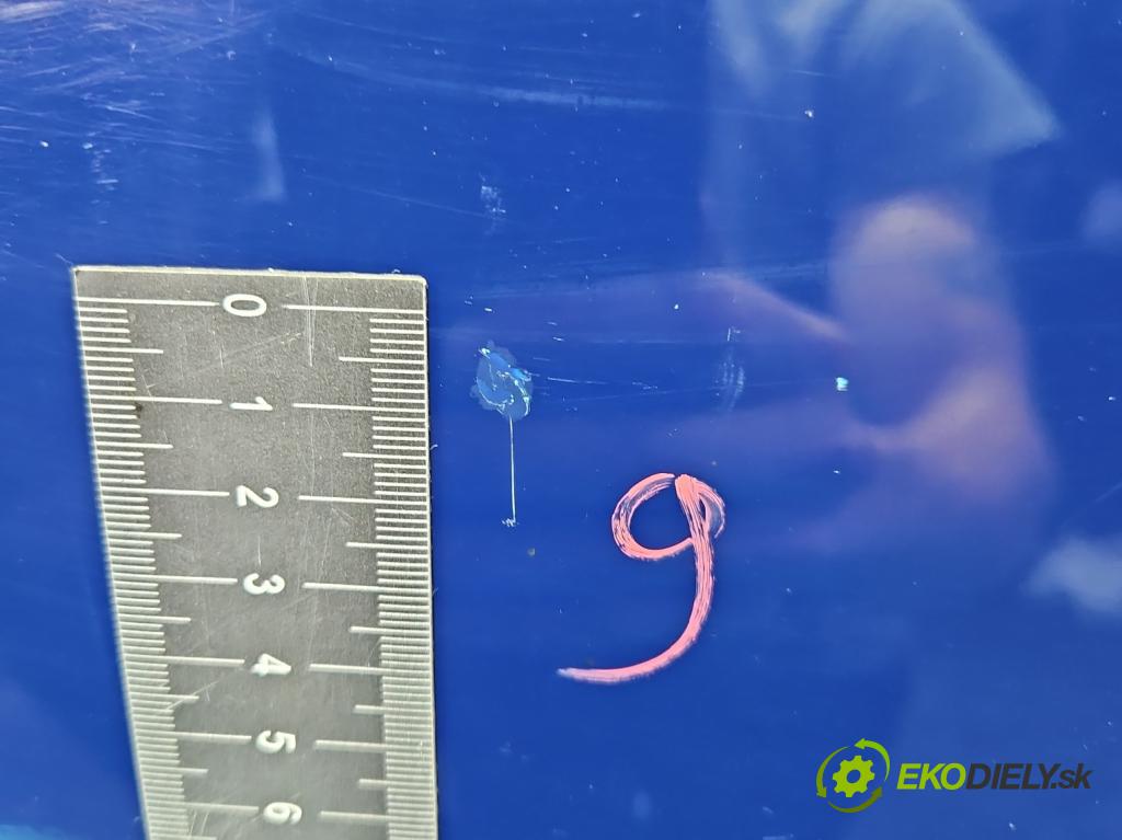 Toyota Corolla E12 2001-2009 1.4 16v 97KM manual 71 kW 1398 cm3 3- dvere predné ľavé  (Ostatné)