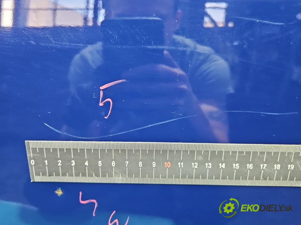 Toyota Corolla E12 2001-2009 1.4 16v 97KM manual 71 kW 1398 cm3 3- dvere predné ľavé  (Ostatné)