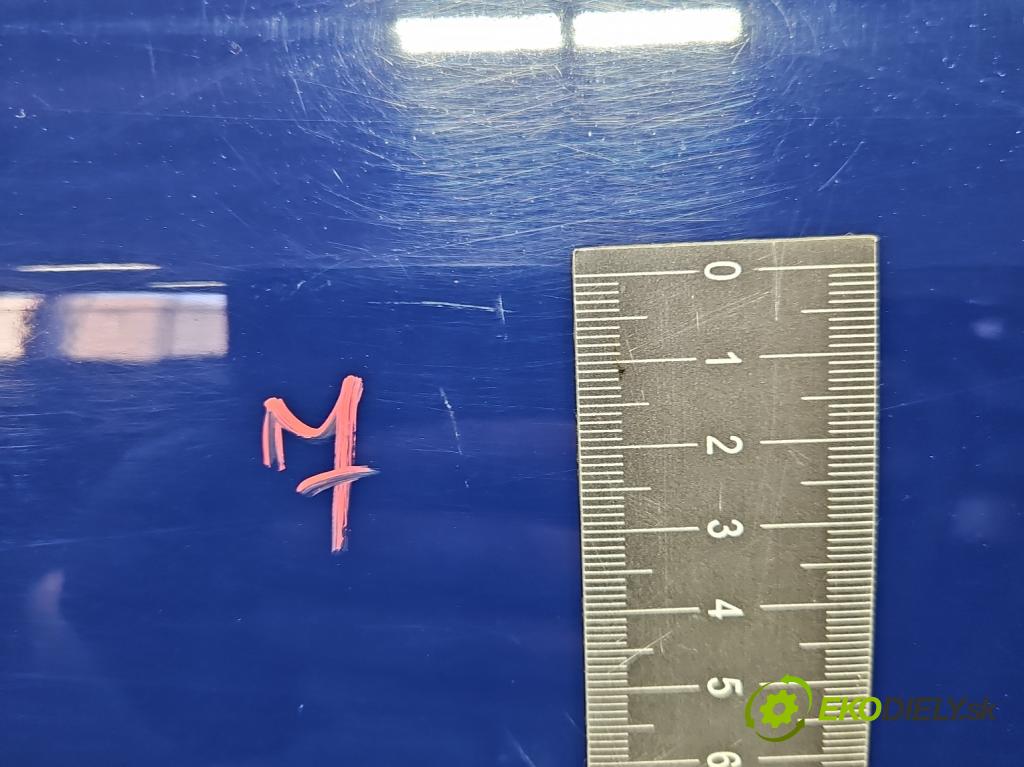 Toyota Corolla E12 2001-2009 1.4 16v 97KM manual 71 kW 1398 cm3 3- dvere predné ľavé  (Ostatné)