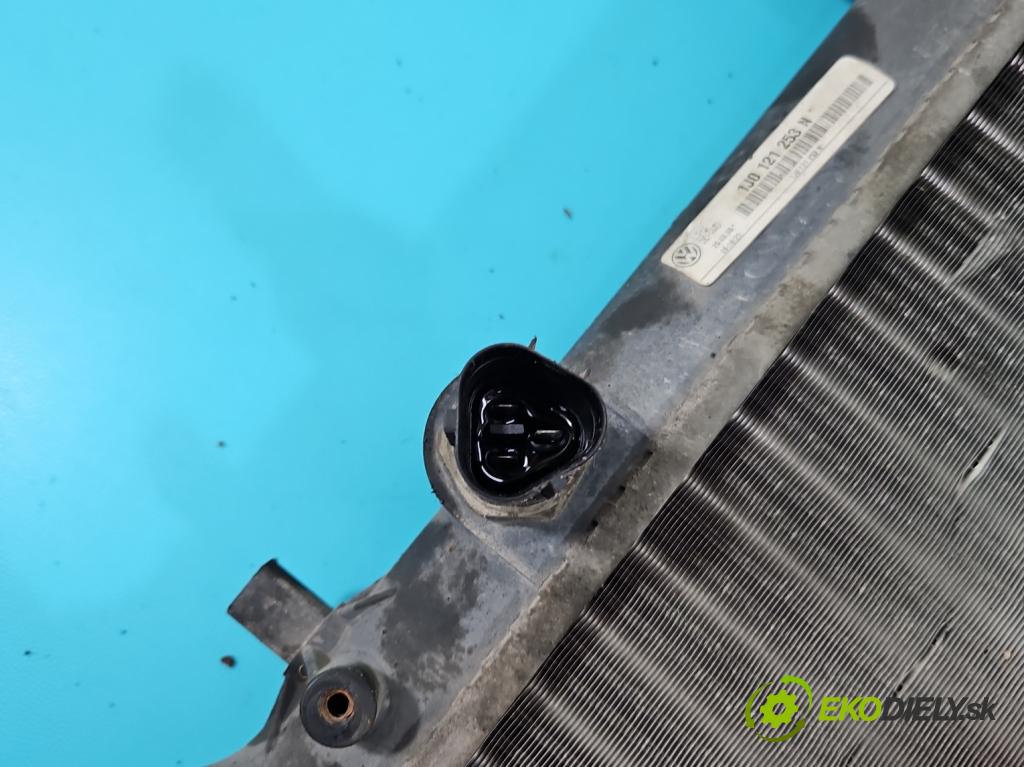 Vw Bora 1.6 SR 101 HP manual 74 kW 1595 cm3 4- chladič voda:  (Chladiče vody)