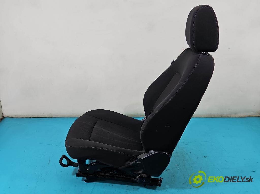 Chevrolet Aveo T300 2011-2014 1.2 16V 86 HP manual 63 kW 1229 cm3 4- Sedačka pravý  (Sedačky, sedadlá)