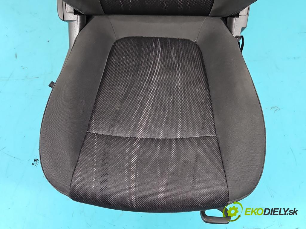 Chevrolet Aveo T300 2011-2014 1.2 16V 86 HP manual 63 kW 1229 cm3 4- Sedačka pravý  (Sedačky, sedadlá)