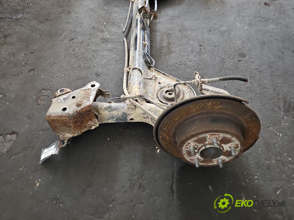 Nissan Juke I 2010-2019 1.2 T 116 hp manual 85 kW 1197 cm3 5- zadní výztuha  (Výztuhy zadní)