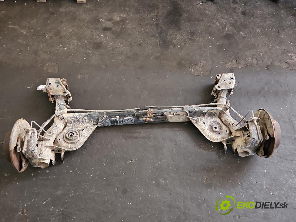 Nissan Juke I 2010-2019 1.2 T 116 hp manual 85 kW 1197 cm3 5- zadní výztuha  (Výztuhy zadní)