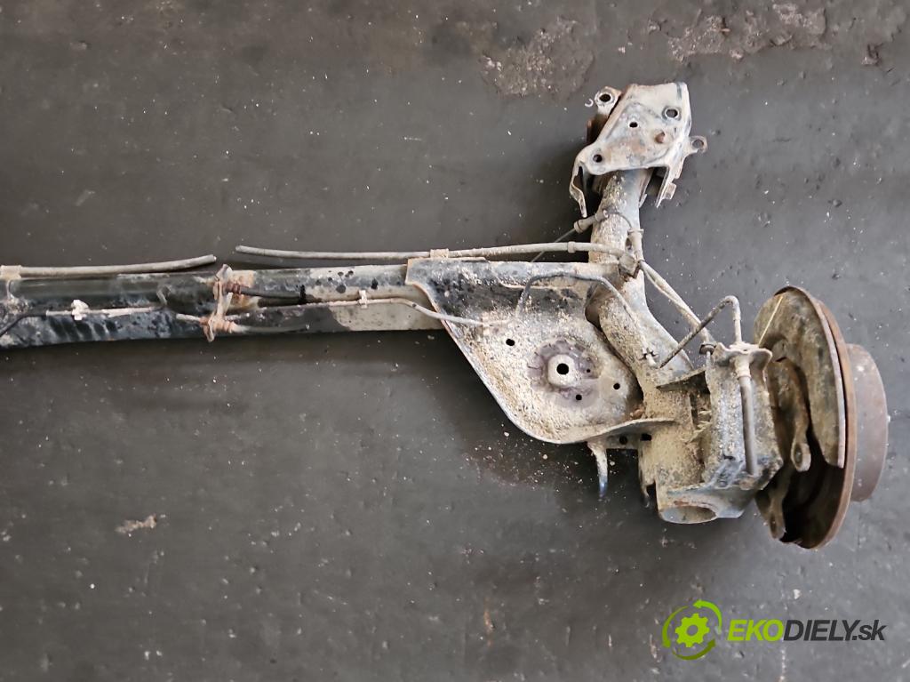 Nissan Juke I 2010-2019 1.2 T 116 hp manual 85 kW 1197 cm3 5- zadní výztuha  (Výztuhy zadní)