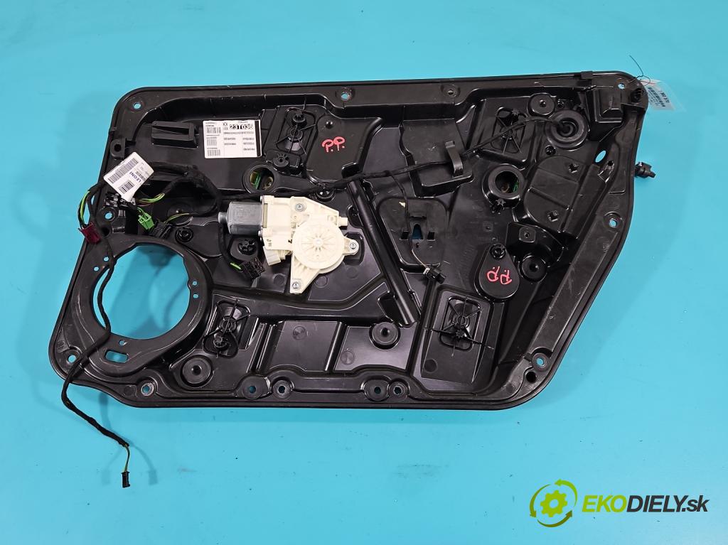 Mercedes GLA X156 2013-2019 1.6 T 156 hp automatic 115 kW 1595 cm3 5- mechanismus stahování přední pravý A2459065200