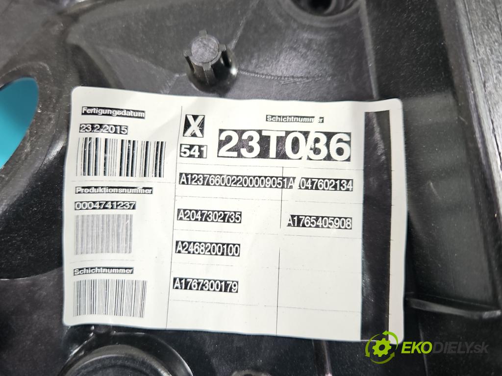Mercedes GLA X156 2013-2019 1.6 T 156 hp automatic 115 kW 1595 cm3 5- mechanismus stahování zadní levý