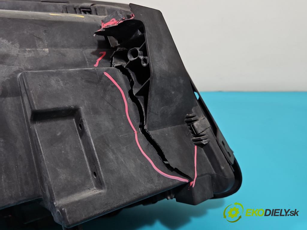 Mercedes GLA X156 2013-2019 1.6 T 156 hp automatic 115 kW 1595 cm3 5- světlo levý A1569061700 (Klika dveří ostatní)