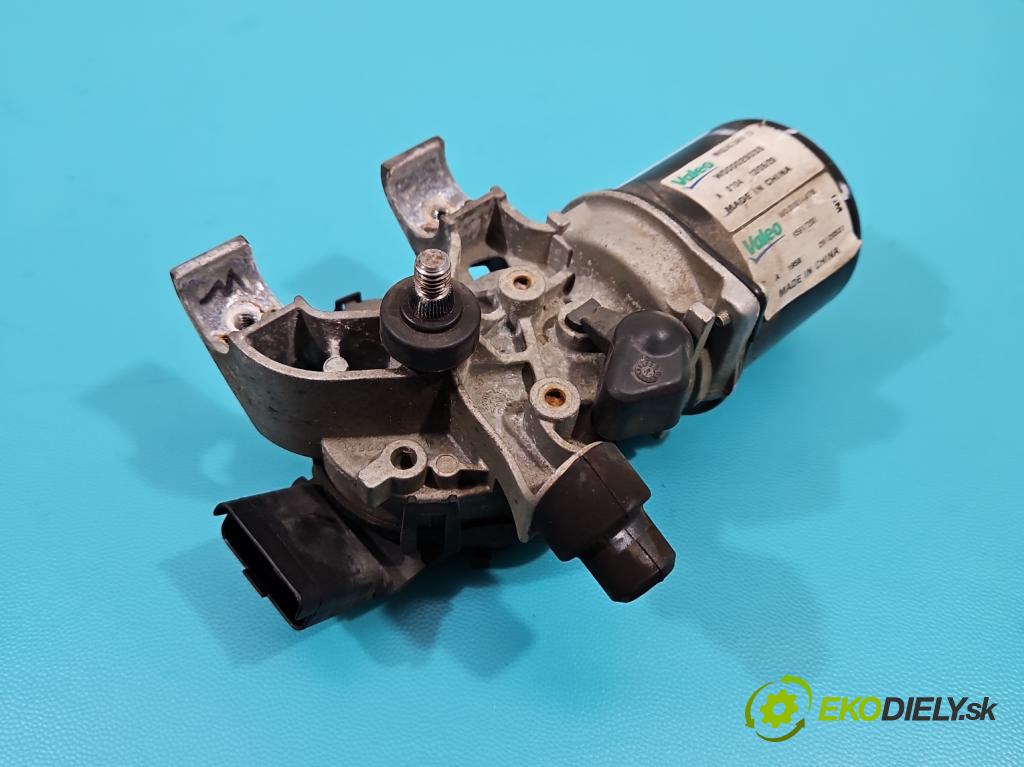 Chevrolet Aveo T300 2011-2014 1.2 16V 86 hp manual 63 kW 1229 cm3 4- motor stěračů přední A0104