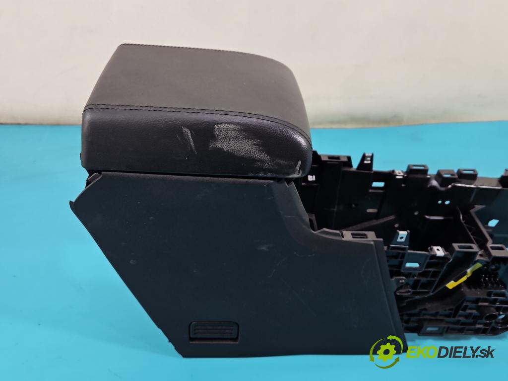 Land rover Discovery Sport 2014-2019 L550 2.0 T 241KM automatic 177 kW 1999 cm3 5- operadlo FK72-048W42-A (Lakťové opierky)