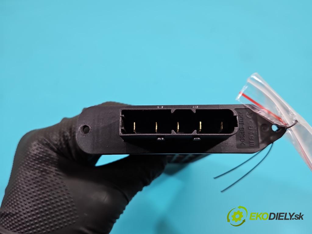 Nissan Juke I 2010-2019 1.2 T 116 hp manual 85 kW 1197 cm3 5- radiátor A30105B38010 (Radiátory topení)