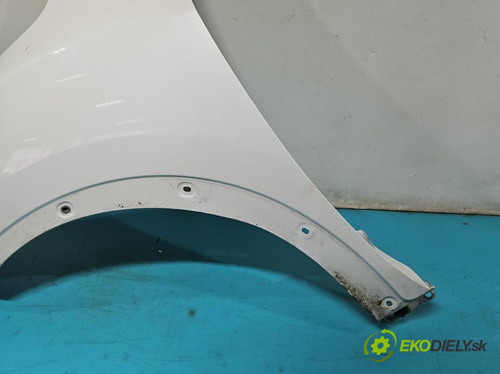 Nissan Juke I 2010-2019 1.2 T 116 hp manual 85 kW 1197 cm3 5- blatnik přední levý  (Predné ľavé)