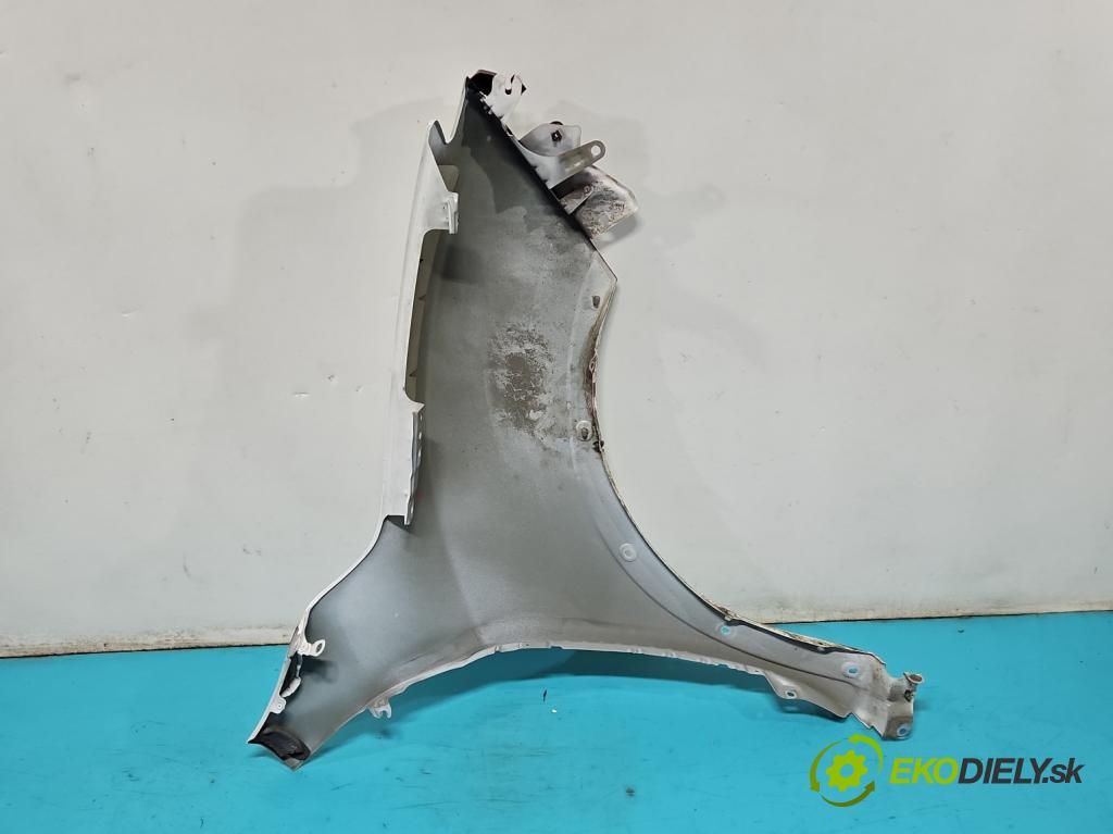 Nissan Juke I 2010-2019 1.2 T 116 hp manual 85 kW 1197 cm3 5- blatnik přední levý  (Predné ľavé)