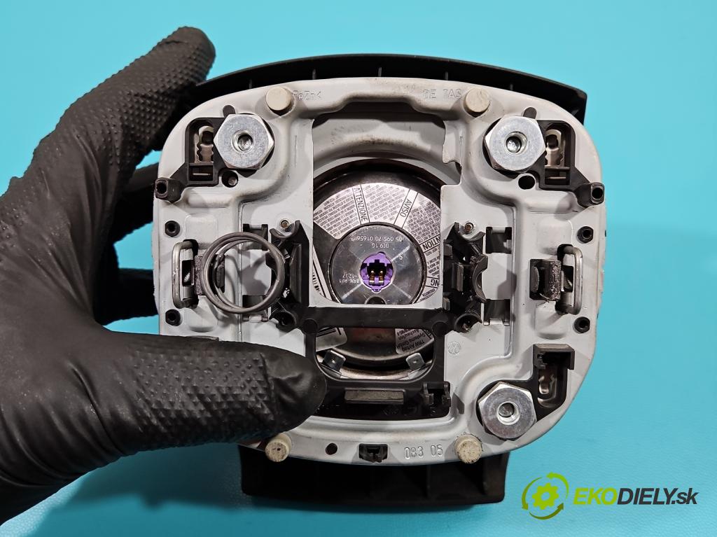 Skoda Octavia II 2004-2013 1.9 tdi 105 HP manual 77 kW 1896 cm3 5- airbag vzduch: Řidiči: 1Z0880201N (Airbag)