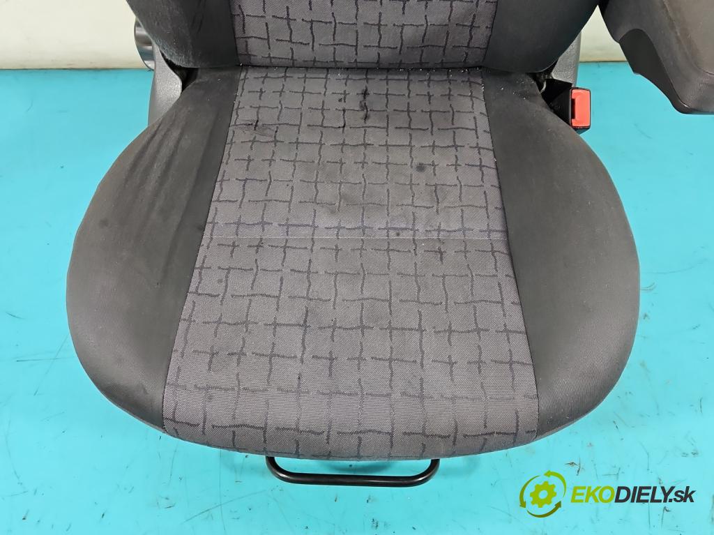 Seat Alhambra I 1996-2010 1.9 tdi 90 HP manual 66 kW 1896 cm3 5- Sedačka pravý  (Sedačky, sedadlá)