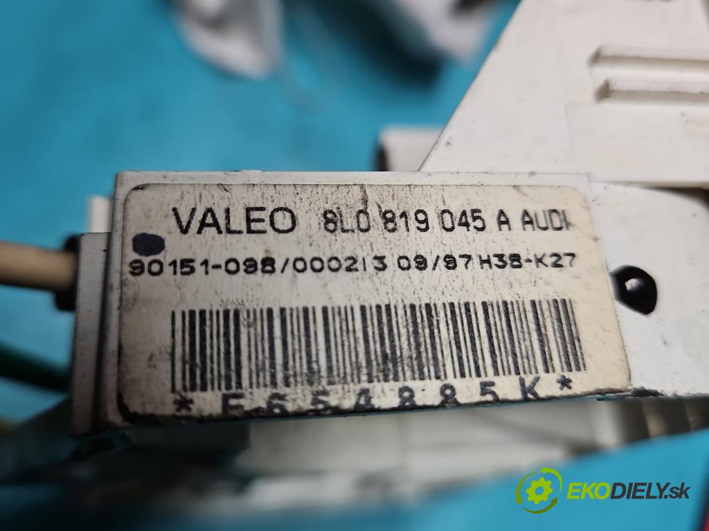 Audi A3 8L 1996-2003 1.6 SR 101 HP manual 74 kW 1595 cm3 3- panel kúrenia 8L0819045A