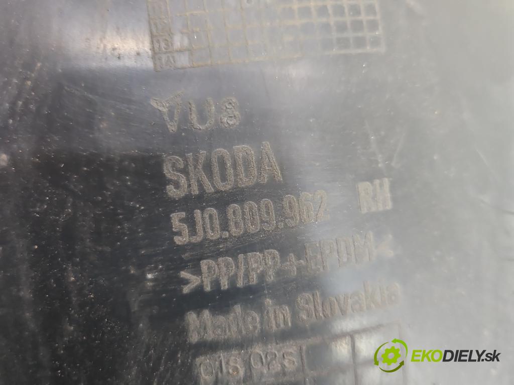 Skoda Roomster 1.4 tdi 69KM manual 51 kW 1422 cm3 5- blatník: přední pravé 5J0809962