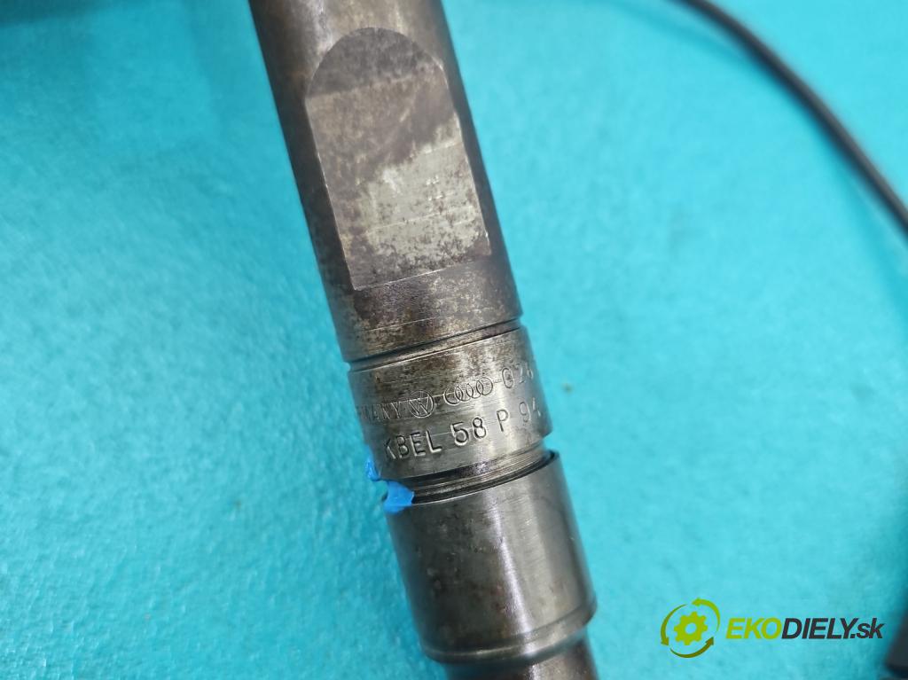 Audi A4 B5 1994-2001 1.9 tdi 90 HP manual 66 kW 1896 cm3 4- vstrek 028130201J (Vstrekovač paliva)