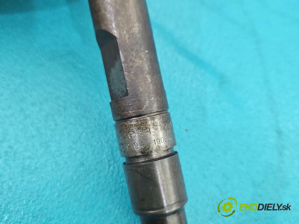 Audi A4 B5 1994-2001 1.9 tdi 90 HP manual 66 kW 1896 cm3 4- vstrek 028130201J (Vstrekovač paliva)