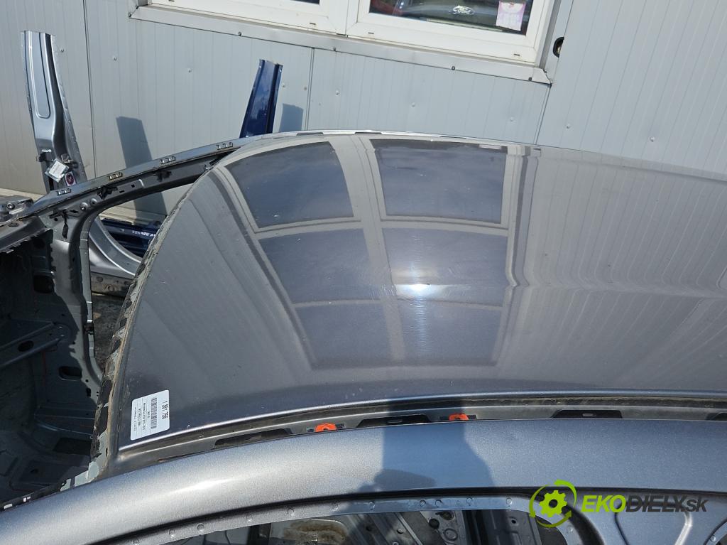 Mercedes GLA X156 2013-2019 1.6 T 156 hp automatic 115 kW 1595 cm3 5- Strecha: