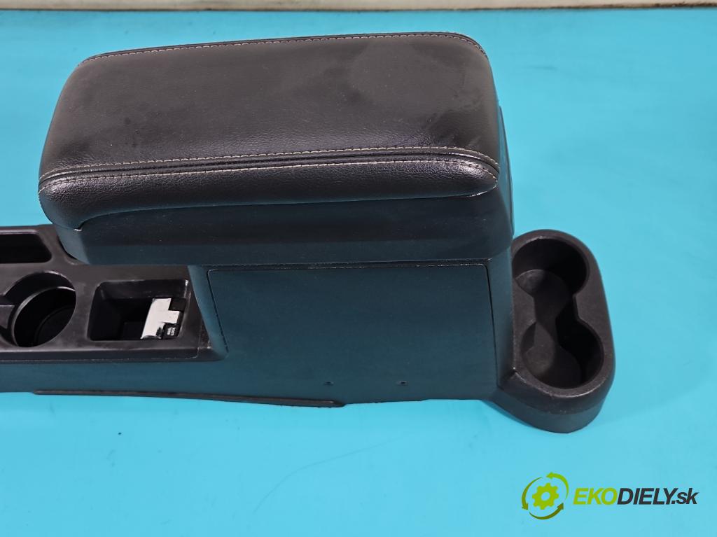 Jeep Compass I 2006-2016 2.4 16V 170 HP automatic 125 kW 2359 cm3 5- operadlo  (Lakťové opierky)