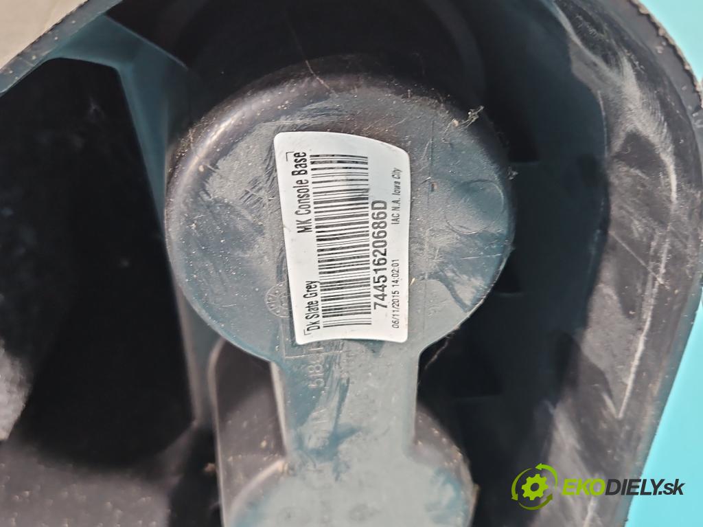 Jeep Compass I 2006-2016 2.4 16V 170 HP automatic 125 kW 2359 cm3 5- operadlo  (Lakťové opierky)