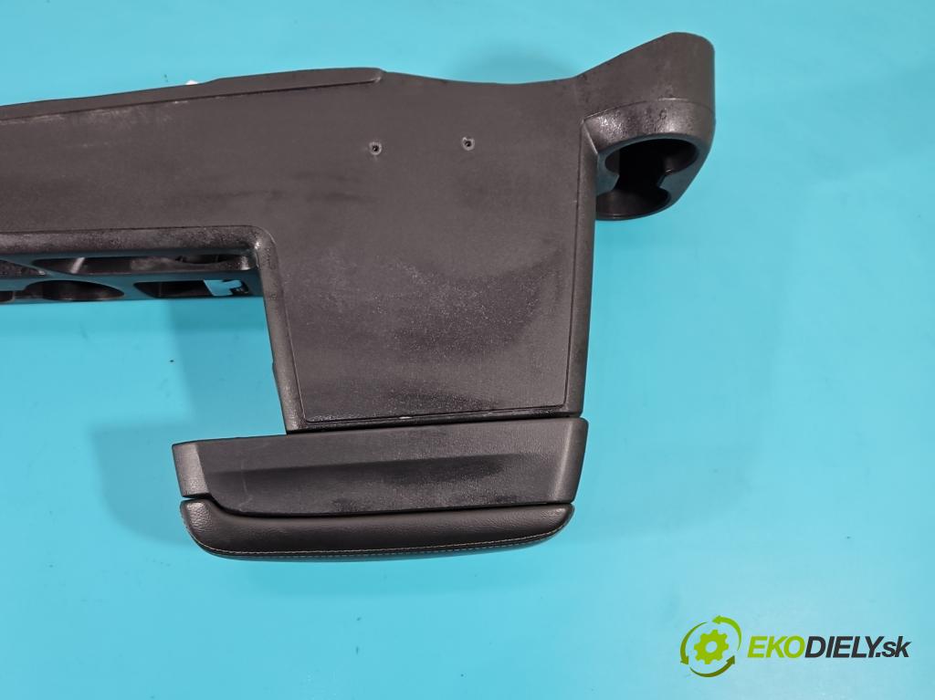 Jeep Compass I 2006-2016 2.4 16V 170 HP automatic 125 kW 2359 cm3 5- operadlo  (Lakťové opierky)