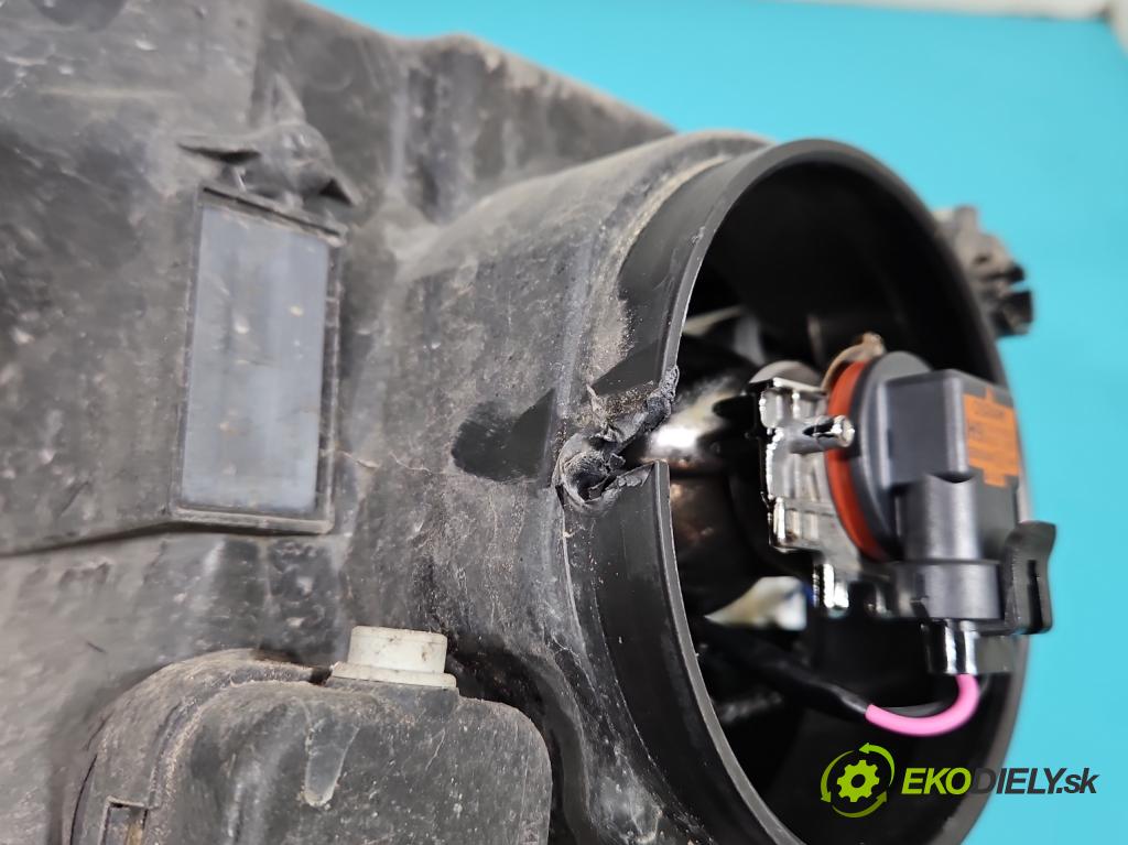 Jeep Compass I 2006-2016 2.4 16V 170 HP automatic 125 kW 2359 cm3 5- Reflektor: pravý 68185340AB (Pravé)