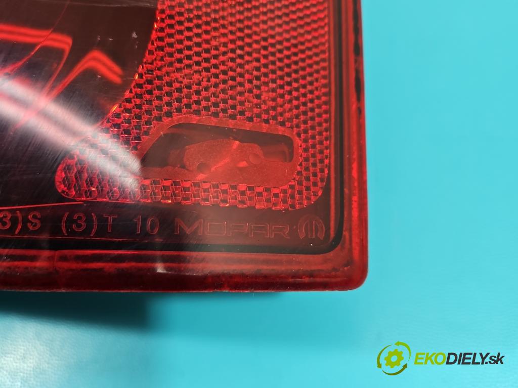 Jeep Compass I 2006-2016 2.4 16V 170 hp automatic 125 kW 2359 cm3 5- světlo zadní pravé 05182542 (Ostatné)