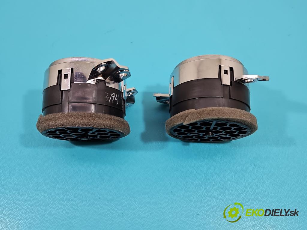 Jeep Compass I 2006-2016 2.4 16V 170 HP automatic 125 kW 2359 cm3 5- Mřížka: kúrenia stredová  (Mriežky kúrenia (fukáre))