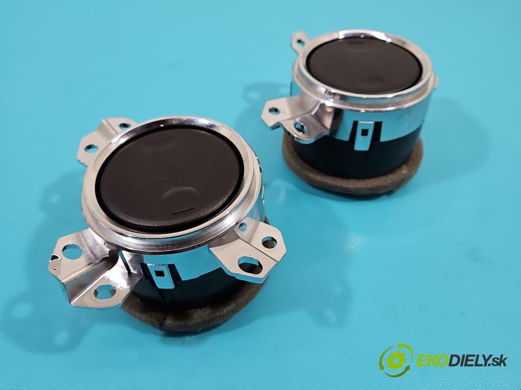 Jeep Compass I 2006-2016 2.4 16V 170 HP automatic 125 kW 2359 cm3 5- Mřížka: kúrenia stredová  (Mriežky kúrenia (fukáre))