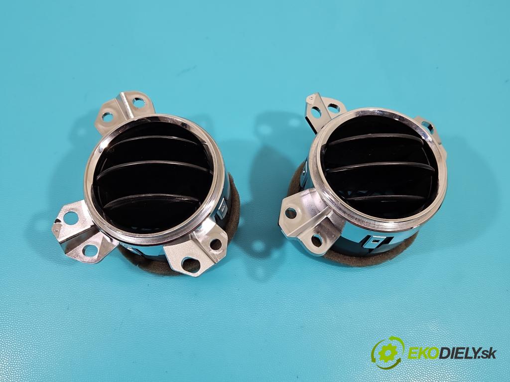 Jeep Compass I 2006-2016 2.4 16V 170 HP automatic 125 kW 2359 cm3 5- Mřížka: kúrenia stredová  (Mriežky kúrenia (fukáre))