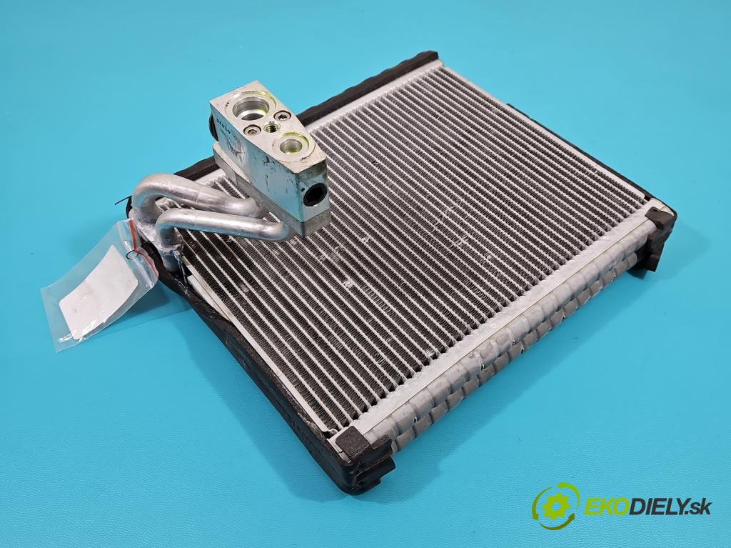 Jeep Compass I 2006-2016 2.4 16V 170 hp automatic 125 kW 2359 cm3 5- radiátor  (Radiátory topení)