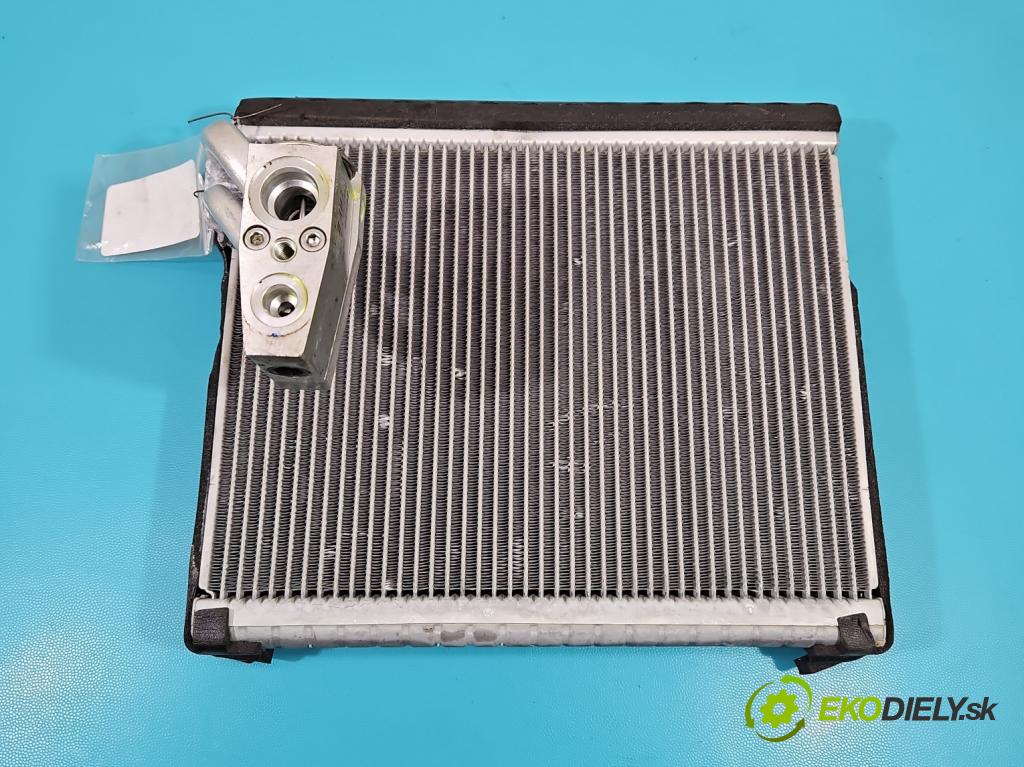 Jeep Compass I 2006-2016 2.4 16V 170 hp automatic 125 kW 2359 cm3 5- radiátor  (Radiátory topení)