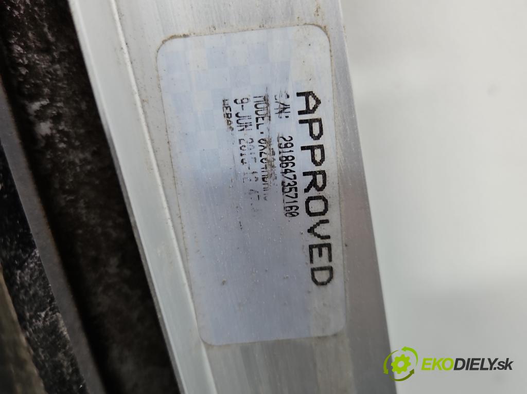 Jeep Compass I 2006-2016 2.4 16V 170 HP automatic 125 kW 2359 cm3 5- Střešní okno:  (Sklá karosérie)