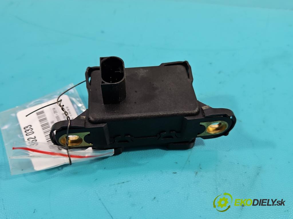 Suzuki Grand Vitara II 2005-2014 1.9 DDiS 129 HP manual 95 kW 1870 cm3 5- snímač ESP 33945-65J0