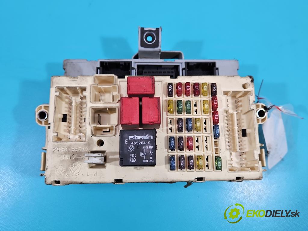 Fiat Stilo 1.9 jtd 80 hp manual 59 kW 1910 cm3 5- skříňka pojistková 51715857NPL (Pojistkové skříňky)