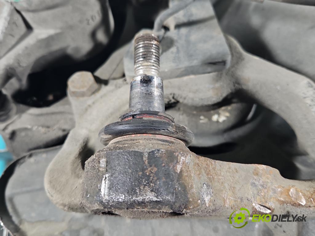 Mercedes E W211 2002-2009 1.8 kompressor 163 HP automatic 120 kW 1796 cm3 4- náboj ľavé  (Náboje)