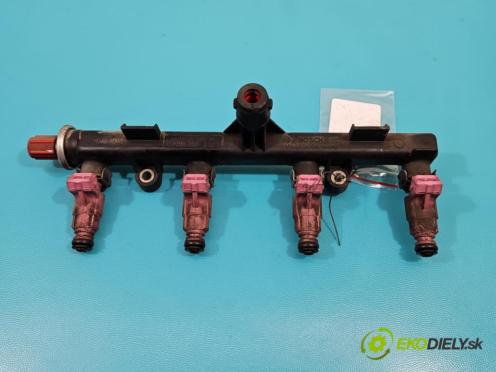 Fiat Punto II 1999-2010 1.4 16V 95 HP manual 70 kW 1368 cm3 3- vstrek 0280156183 (Vstrekovače)