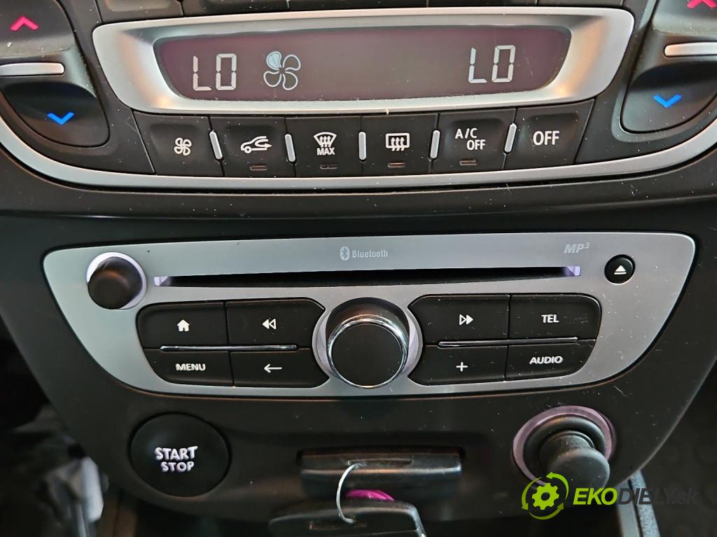 Renault Fluence 1.6 16V 114 HP manual 84 kW 1598 cm3 4- Radio originál 281153741R