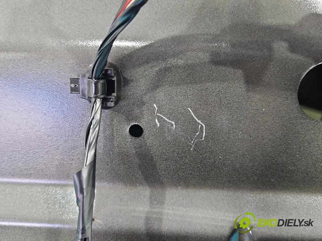 Jeep Compass I 2006-2016 2.4 16V 170 hp automatic 125 kW 2359 cm3 5- zadní kufrové dveře  (Zadní kapoty)